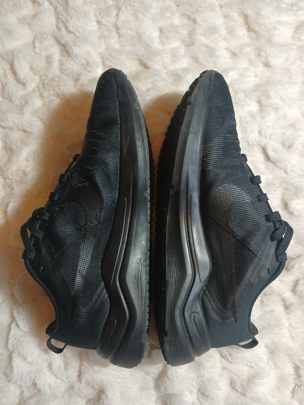 Nike Mens Downshifter 12 Black Athletic Running Shoes Sneakers Size 10.5